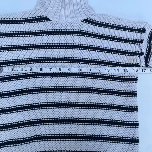 Ralph Lauren Mock Neck - XXS (Fits XS/Small) - Picture 5 of 7